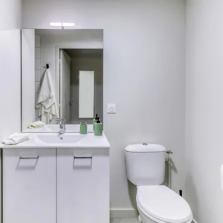 Student Factory Republique Apartmanhotel